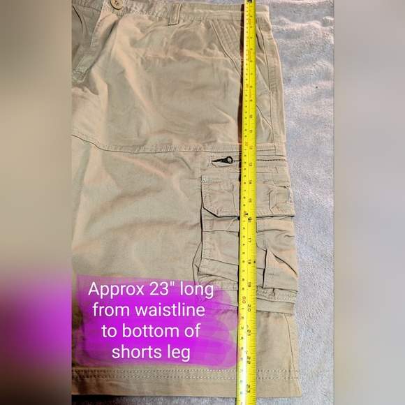 Linvich size 40* BNWOT, tan colour multi pocket, cargo shorts - Picture 4 of 11